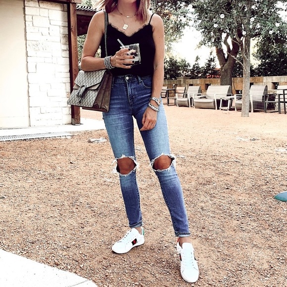 Levi’s High Rise Jeans, Size 24 - Picture 4 of 4